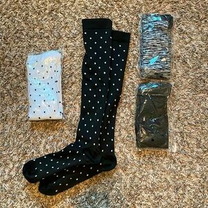 4 pairs of COMPRESSION RUNNING SOCKS
